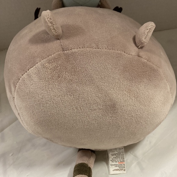 Gund Pusheen Cat Birthday Plush Stuffed Animal Cupcake and Birthday Hat Tan 10” - Picture 5 of 9